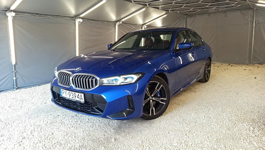 BMW_Seria 3_17372.webp